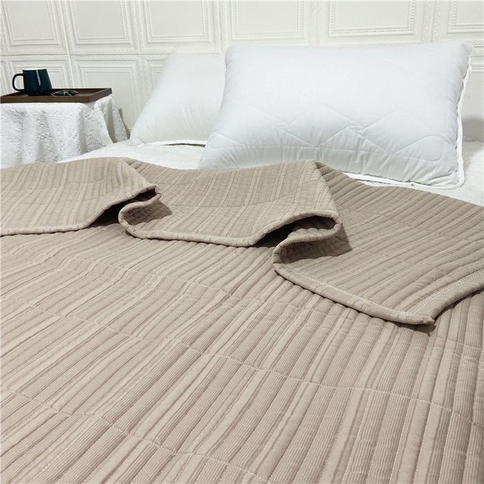 91家纺网 家纺一手货源 找家纺 卡奥家纺 2025新款有氧泡泡纱泡泡棉床盖夏被 卡其