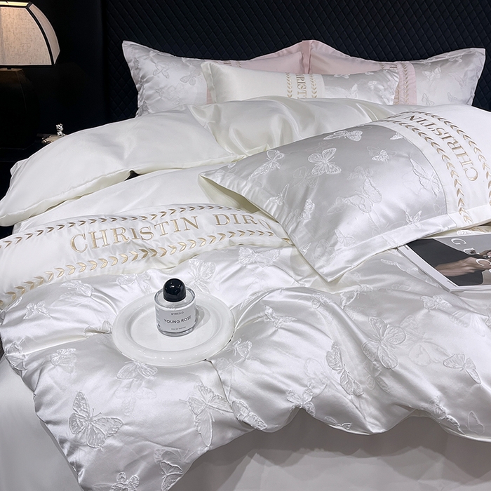 91家纺网 家纺一手货源 找家纺 艾米家居 2025新款轻奢浮雕系列水洗真丝凉感丝四件套 珍珠白蝴蝶花