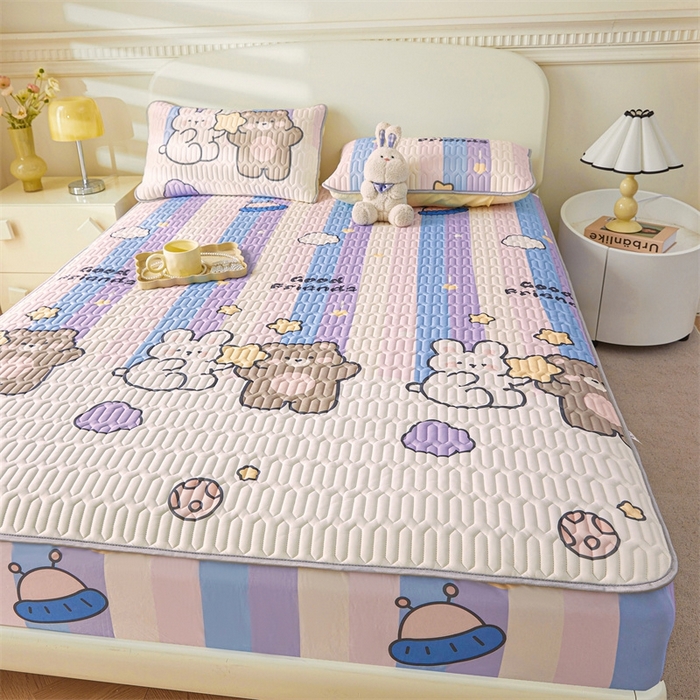 91家纺网 家纺一手货源 找家纺 雯豆2025夏季新品0.4乳胶凉席床笠款三件套凉感丝印花纯色床罩 乳胶床笠-流星飞碟