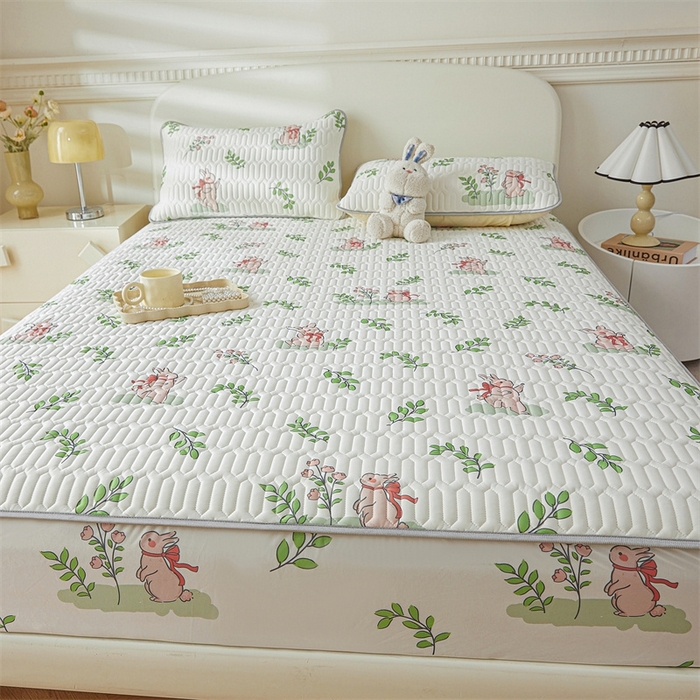 91家纺网 家纺一手货源 找家纺 雯豆2025夏季新品0.4乳胶凉席床笠款三件套凉感丝印花纯色床罩 乳胶床笠-丛林小兔