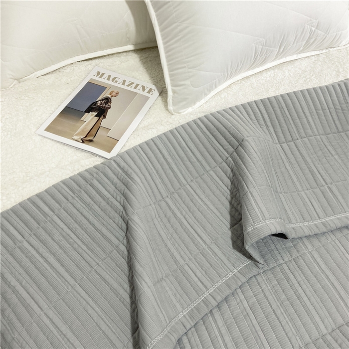 91家纺网 家纺一手货源 找家纺 卡奥家纺 2025新款有氧泡泡纱泡泡棉床盖夏被 银灰