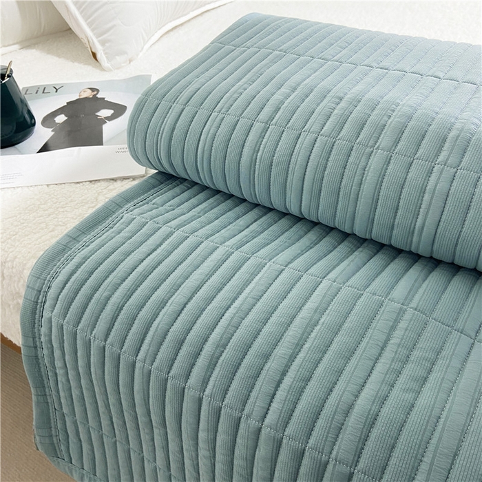 91家纺网 家纺一手货源 找家纺 卡奥家纺 2025新款有氧泡泡纱泡泡棉床盖夏被 灰绿