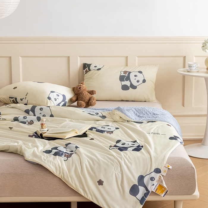 91家纺网 家纺一手货源 找家纺 绒梦里 2025新款A类小凉皮凉感冰豆豆夏被空调被 熊宝