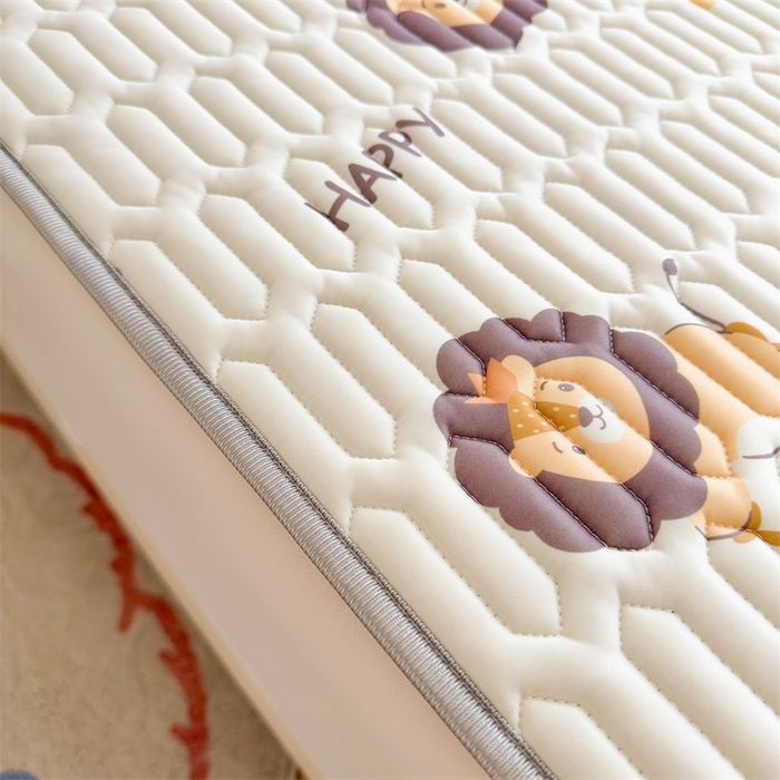 91家纺网 家纺一手货源 找家纺 雯豆2025夏季新品0.4乳胶凉席平铺款三件套凉感丝小清新印花席梦思床罩 乳胶凉席-小狮子