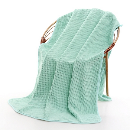 91家纺网 家纺一手货源 找家纺 （总）彩虹新款加厚加大珊瑚绒菠萝格方巾毛巾浴巾套装外贸跨境大浴巾吸水加厚大毛巾浴巾两件套