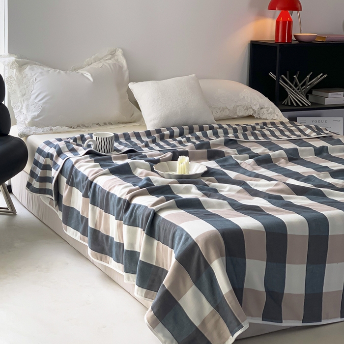 91家纺网 家纺一手货源 找家纺 爱港家纺 2025新款全棉A类六层纱布毛巾被 夏被 蓝格