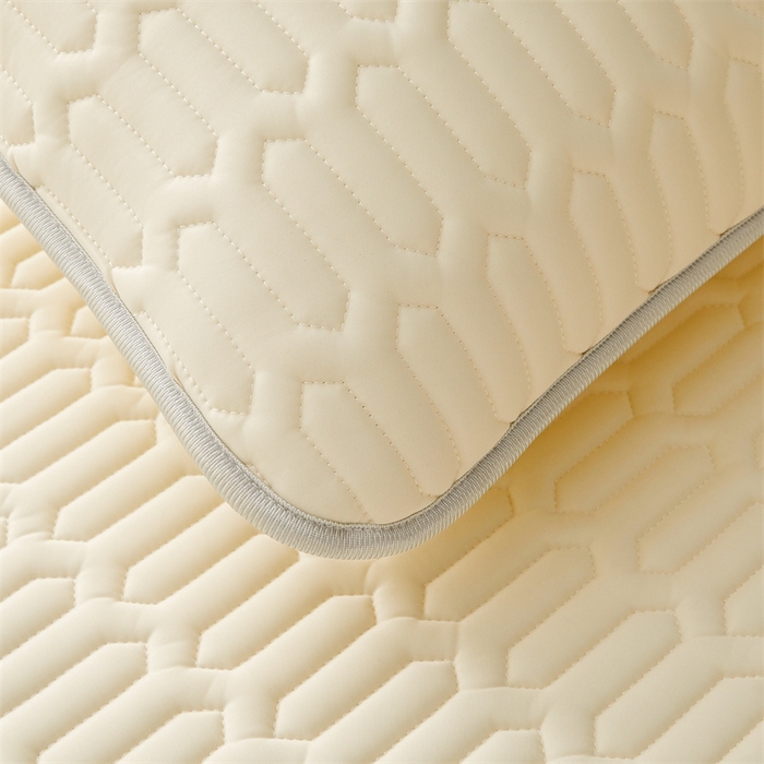 91家纺网 家纺一手货源 找家纺 雯豆2025夏季新品0.4乳胶凉席床笠款三件套凉感丝纯色席梦思床罩 纯色乳胶床笠-香草黄