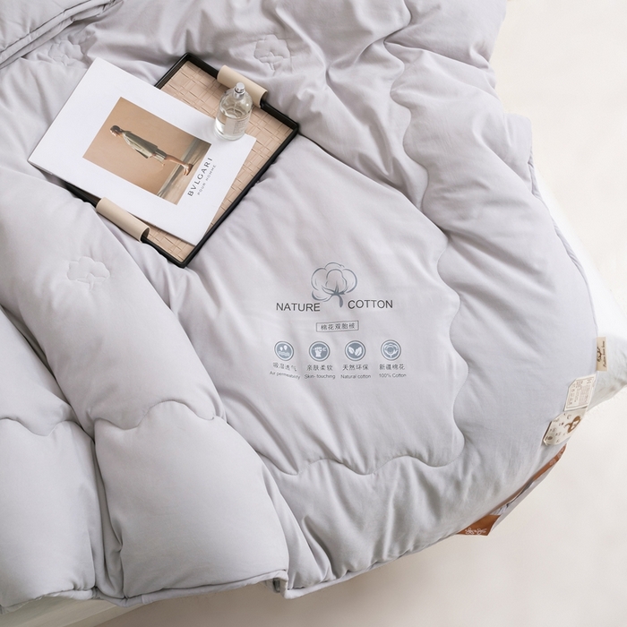 91家纺网 家纺一手货源 找家纺 易睡 2025新款A类水洗棉新疆棉花被子母被 灰色