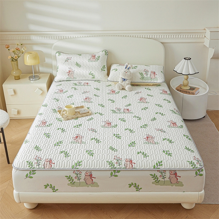 91家纺网 家纺一手货源 找家纺 雯豆2025夏季新品0.4乳胶凉席床笠款三件套凉感丝印花纯色床罩 乳胶床笠-丛林小兔