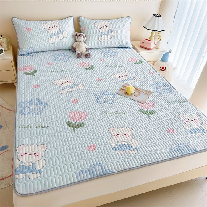 91家纺网 家纺一手货源 找家纺 雯豆2025夏季新品0.4乳胶凉席平铺款三件套凉感丝小清新印花席梦思床罩 乳胶凉席-元气满满