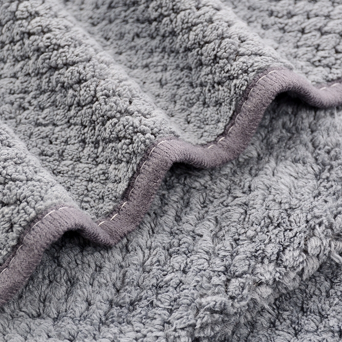 91家纺网 家纺一手货源 找家纺 彩虹新款加厚加大珊瑚绒菠萝格方巾毛巾浴巾套装外贸跨境大浴巾吸水加厚大毛巾浴巾两件套 菠萝格方巾深灰