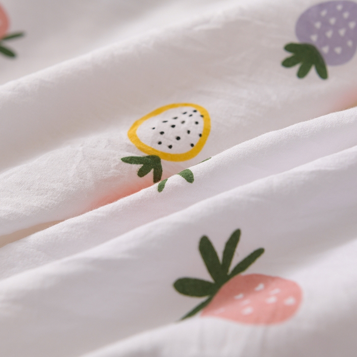 91家纺网 家纺一手货源 找家纺 鑫贝阳 2025新款亲肤水洗棉小花边印花夏被 小草莓