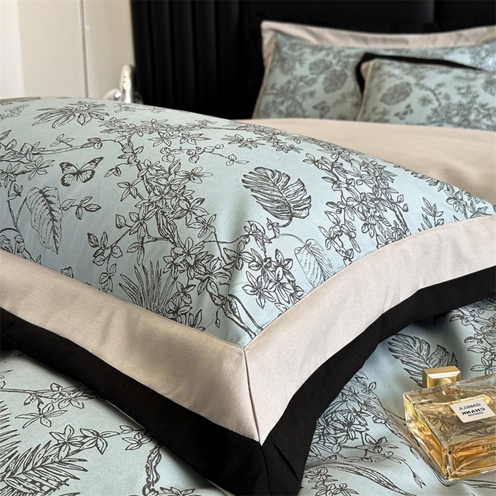 91家纺网 家纺一手货源 找家纺 一左一右2025春夏新款轻奢美式复古花卉数码印花双拼磨毛水洗棉四件套维也纳 维也纳-灰绿