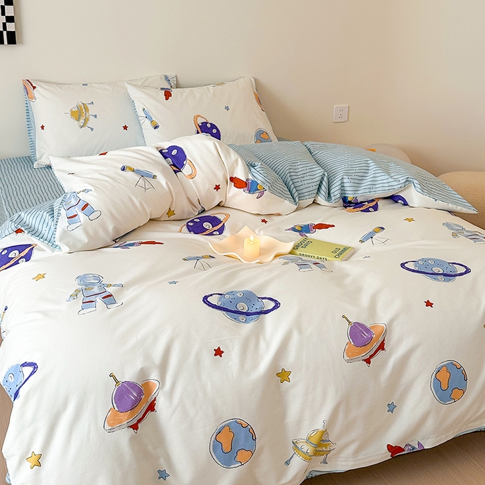 91家纺网 家纺一手货源 找家纺 典曼家纺 2025新款13372印花小清新四件套 遨游太空