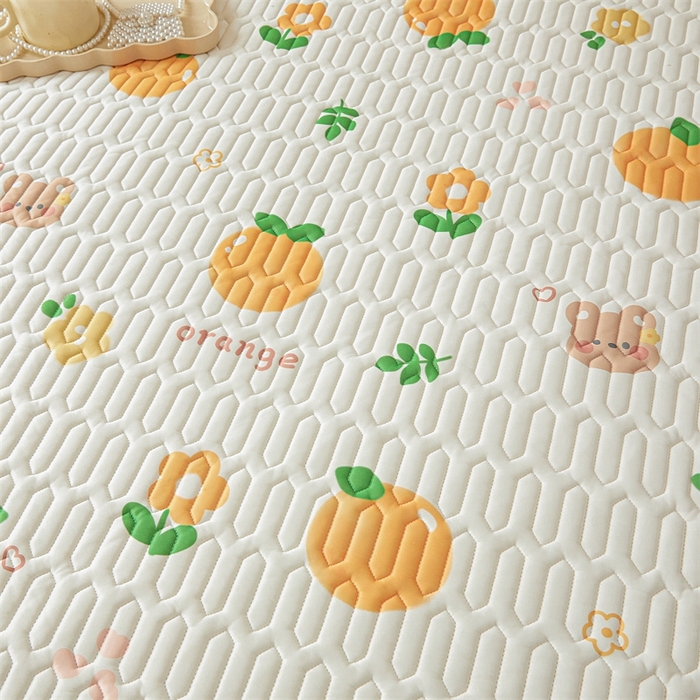 91家纺网 家纺一手货源 找家纺 雯豆2025夏季新品0.4乳胶凉席床笠款三件套凉感丝印花纯色床罩 乳胶床笠-趣多多