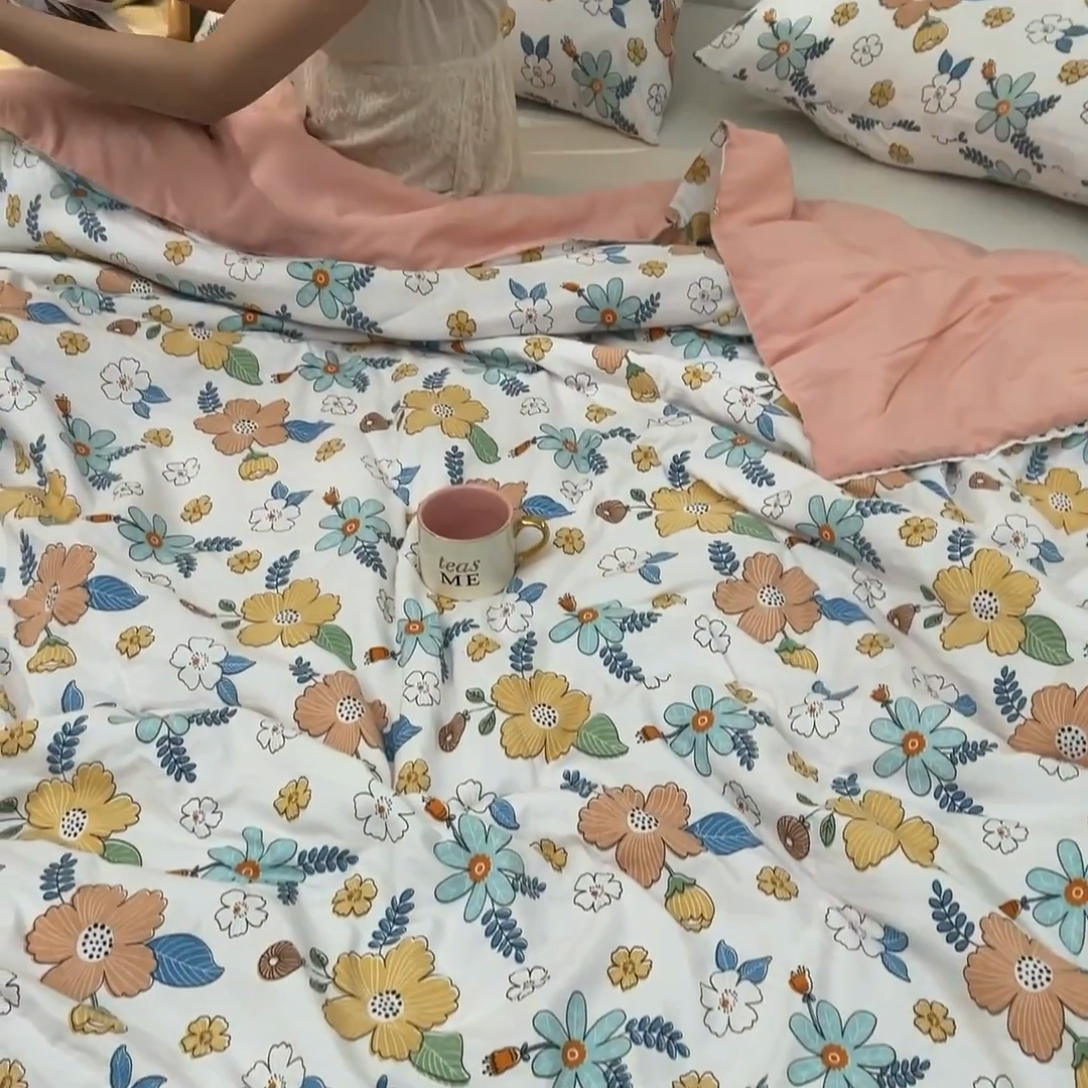 91家纺网 家纺一手货源 找家纺 鑫贝阳 2025新款亲肤水洗棉小花边印花夏被 夏花