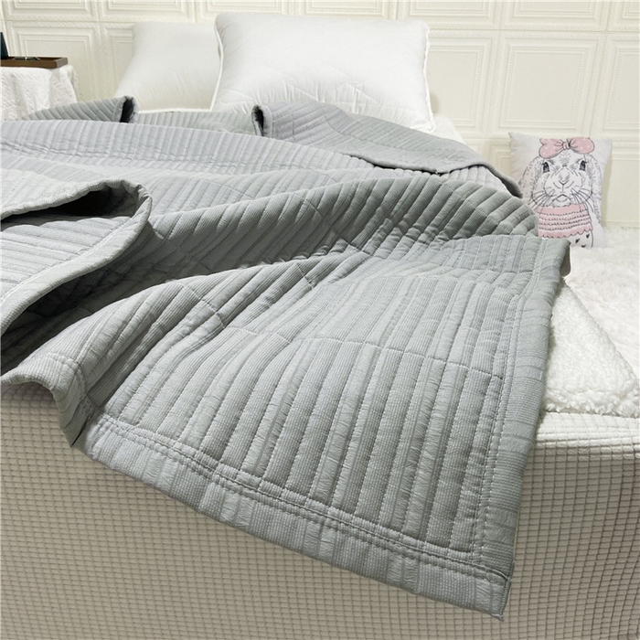 91家纺网 家纺一手货源 找家纺 卡奥家纺 2025新款有氧泡泡纱泡泡棉床盖夏被 银灰