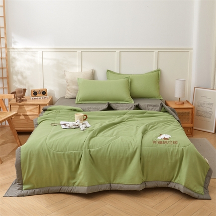 91家纺网 家纺一手货源 找家纺 总  新疆纯棉花被宽边绣花款全棉水洗棉夏凉被空调被薄款春秋被