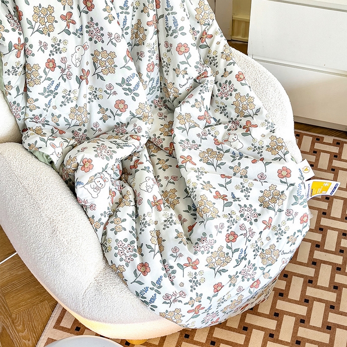 91家纺网 家纺一手货源 找家纺 绒梦里 2025新款A类小凉皮凉感冰豆豆夏被空调被 花间小兔