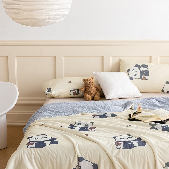 91家纺网 家纺一手货源 找家纺 绒梦里 2025新款A类小凉皮凉感冰豆豆夏被空调被 熊宝