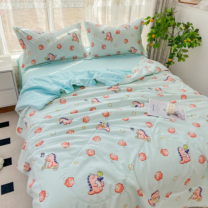 91家纺网 家纺一手货源 找家纺 鑫贝阳 2025新款亲肤水洗棉小花边印花夏被 小恐龙