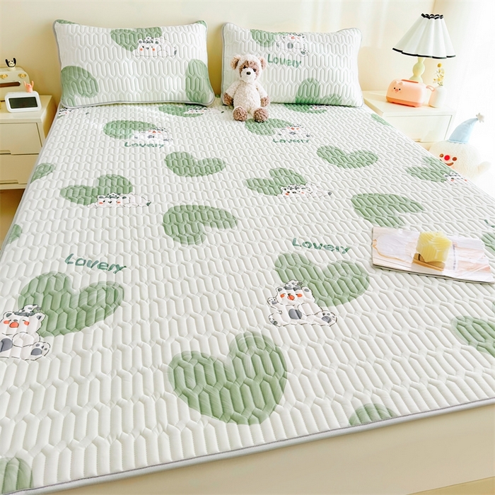 91家纺网 家纺一手货源 找家纺 雯豆2025夏季新品0.4乳胶凉席平铺款三件套凉感丝小清新印花席梦思床罩 乳胶凉席-夏日小狗