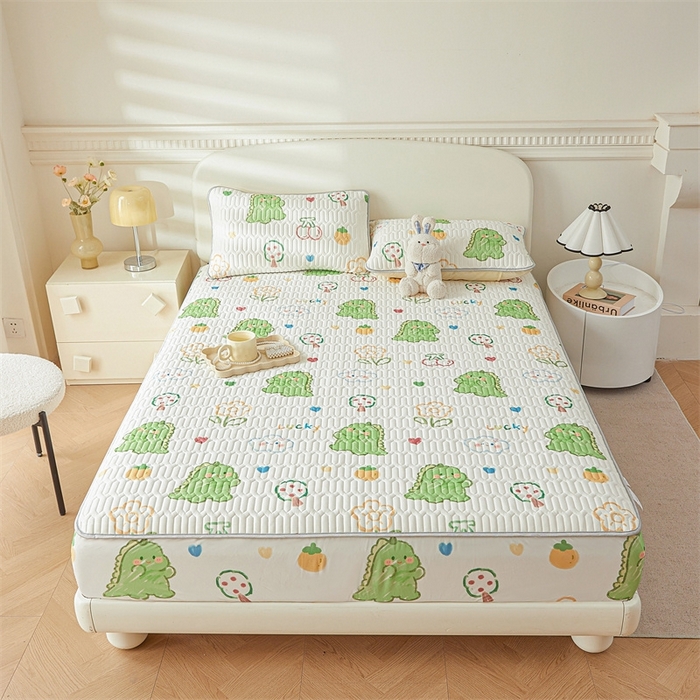 91家纺网 家纺一手货源 找家纺 雯豆2025夏季新品0.4乳胶凉席床笠款三件套凉感丝印花纯色床罩 乳胶床笠-恐龙乐园