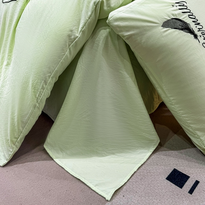 91家纺网 家纺一手货源 找家纺 （总）麒东家纺 2025年新款刺绣水洗棉四件套羽毛系列