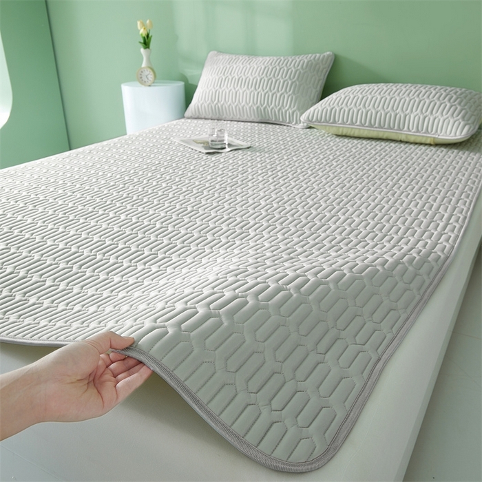 91家纺网 家纺一手货源 找家纺 雯豆2025夏季新品0.4乳胶凉席平铺款三件套凉感丝席梦思床罩 乳胶凉席-淡雅灰