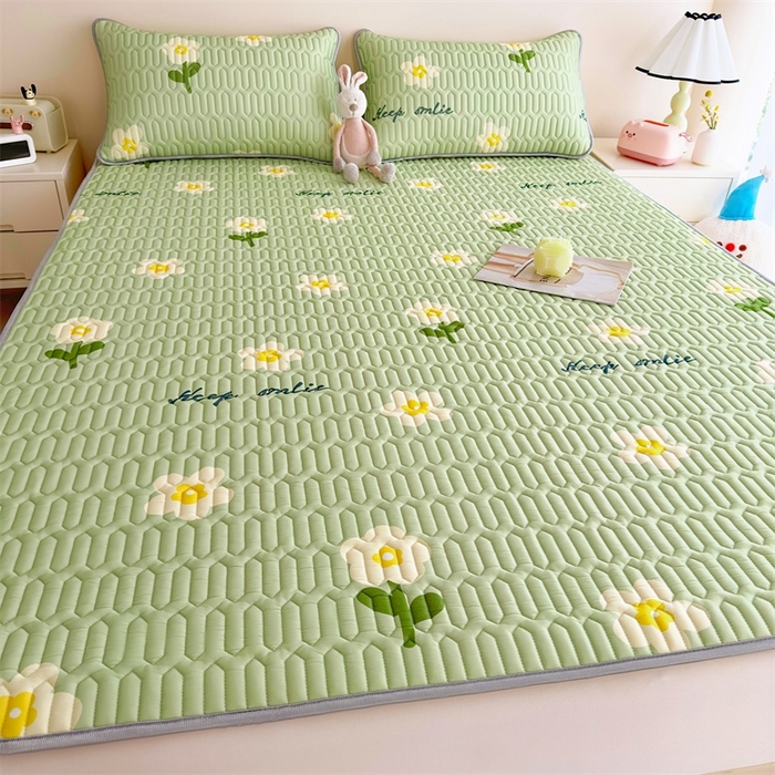 91家纺网 家纺一手货源 找家纺 雯豆2025夏季新品0.4乳胶凉席平铺款三件套凉感丝小清新印花席梦思床罩 乳胶凉席-绿茵1