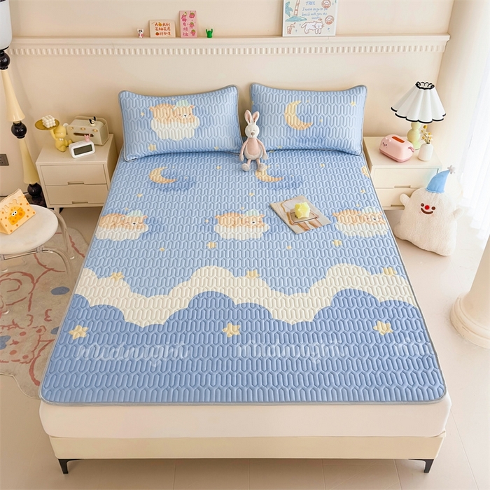 91家纺网 家纺一手货源 找家纺 雯豆2025夏季新品0.4乳胶凉席平铺款三件套凉感丝小清新印花席梦思床罩 乳胶凉席-晚安