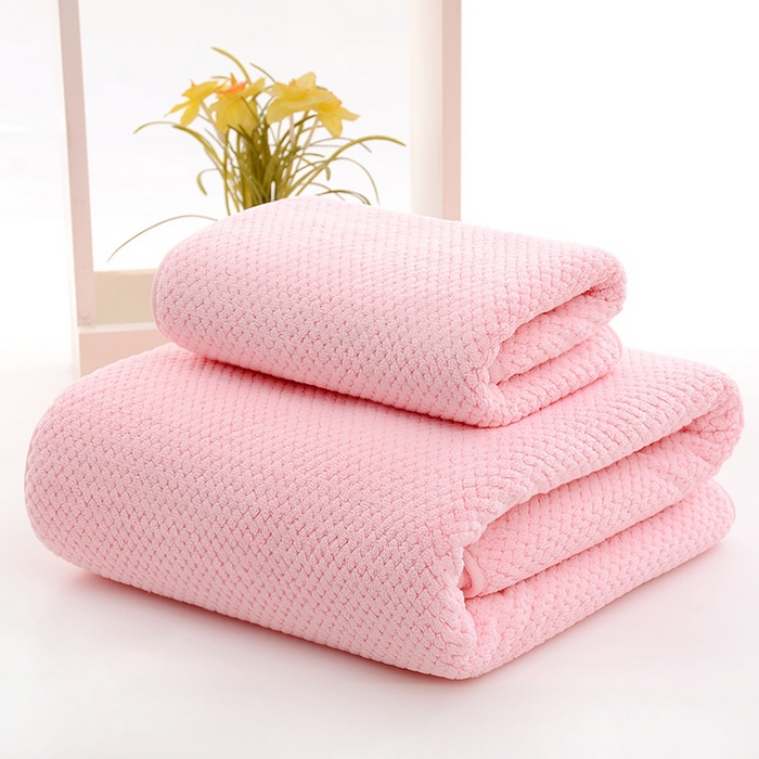 91家纺网 家纺一手货源 找家纺 彩虹新款加厚加大珊瑚绒菠萝格方巾毛巾浴巾套装外贸跨境大浴巾吸水加厚大毛巾浴巾两件套 菠萝格粉色毛巾浴巾组合