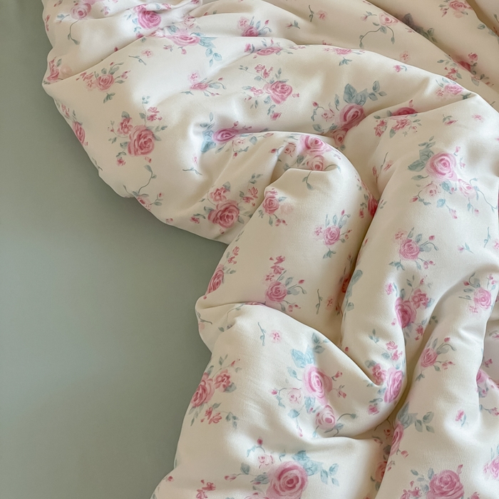 91家纺网 家纺一手货源 找家纺 诺梵家纺 2025新款有氧双层纱印花四件套 半亩花田