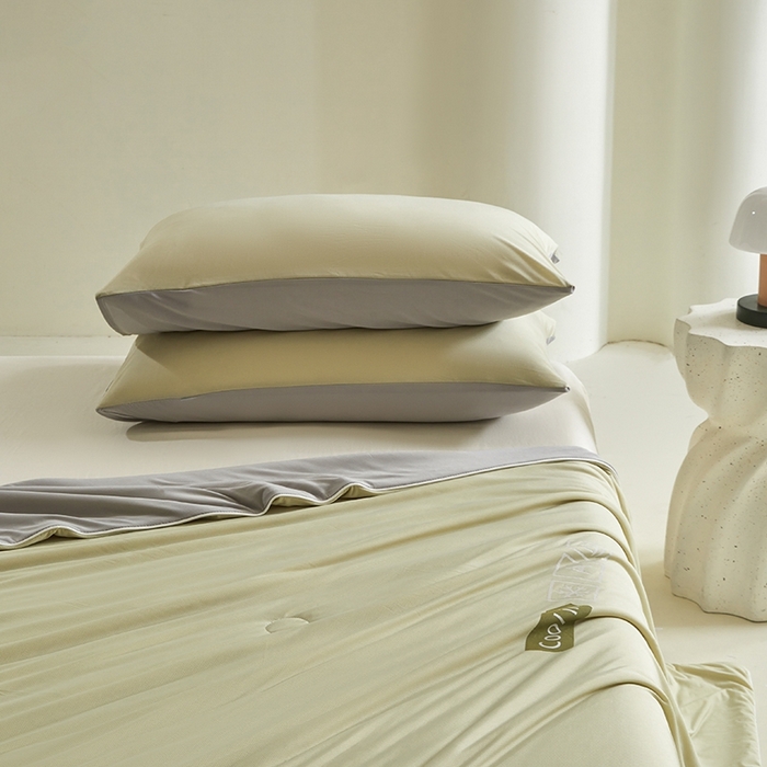 91家纺网 家纺一手货源 找家纺 金爱家2025新款A类高品质冰冰凉雪花冰感凉皮双面加倍透气孔氨纶凉感夏被 冰感凉皮-青石绿灰（加倍透气）