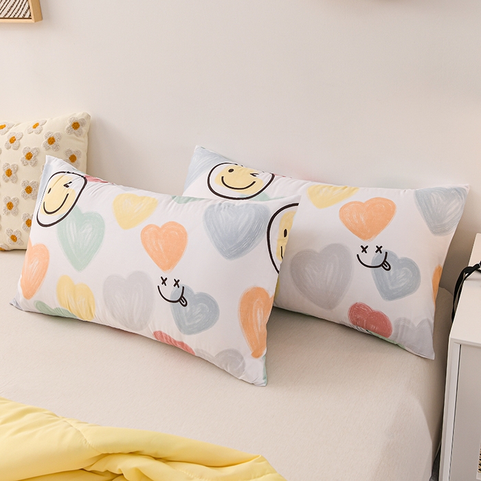 91家纺网 家纺一手货源 找家纺 鑫贝阳 2025新款亲肤水洗棉小花边印花夏被 爱心笑脸