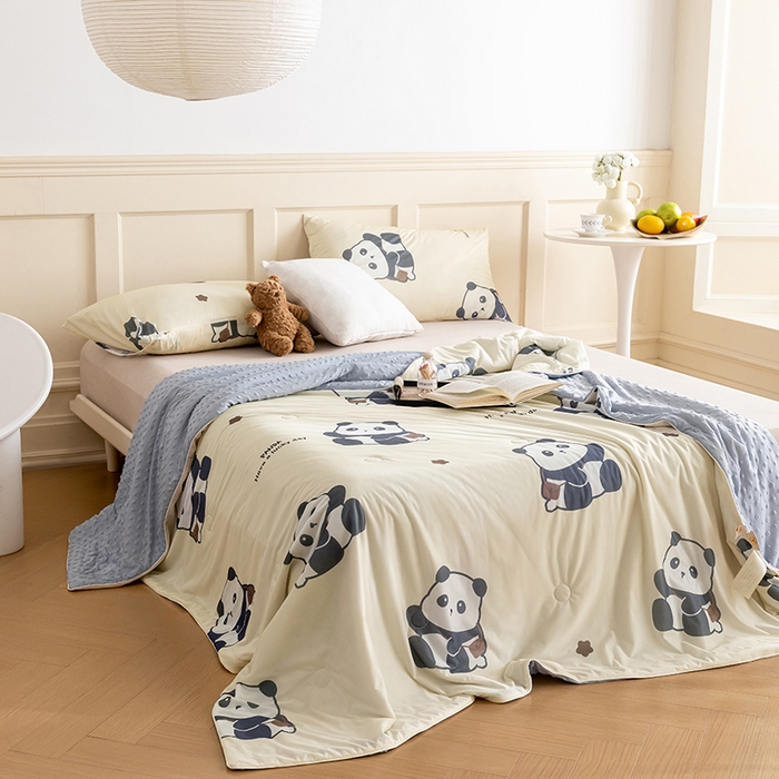 91家纺网 家纺一手货源 找家纺 绒梦里 2025新款A类小凉皮凉感冰豆豆夏被空调被 熊宝