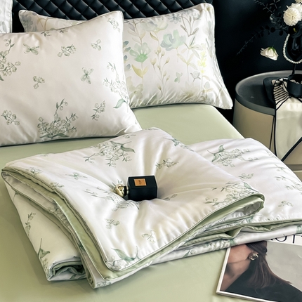 一加一 2025新款60S莱赛尔凉感蚕蛹蛋白夏被四件套 铃兰花语