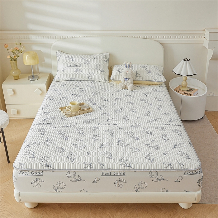 91家纺网 家纺一手货源 找家纺 雯豆2025夏季新品0.4乳胶凉席床笠款三件套凉感丝印花纯色床罩 乳胶床笠-摇曳花开