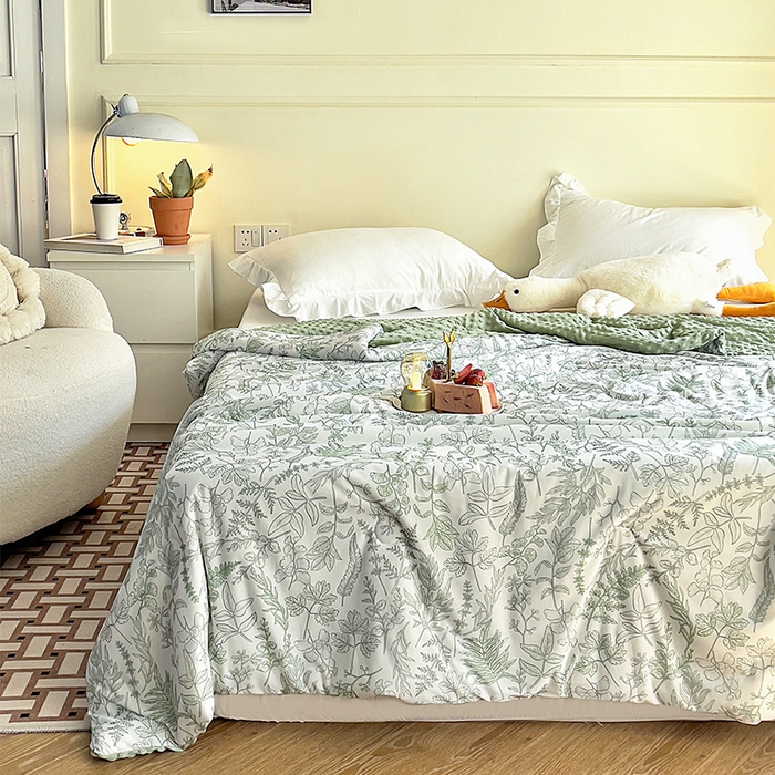 91家纺网 家纺一手货源 找家纺 绒梦里 2025新款A类小凉皮凉感冰豆豆夏被空调被 绿茵