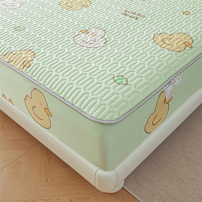 91家纺网 家纺一手货源 找家纺 雯豆2025夏季新品0.4乳胶凉席床笠款三件套凉感丝印花纯色床罩 乳胶床笠-小鸭子