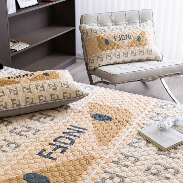 91家纺网 家纺一手货源 找家纺 摩卡（乐趣） 2025新款春夏新款夏凉被 冰激凌大豆夏被 迷你