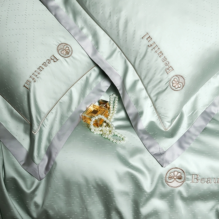 91家纺网 家纺一手货源 找家纺 U品汇 2025新款60支双股120s天丝棉提花莱赛尔纤维刺绣花四件套纯棉全棉凉感丝滑（罗宾） 罗宾-霜叶绿