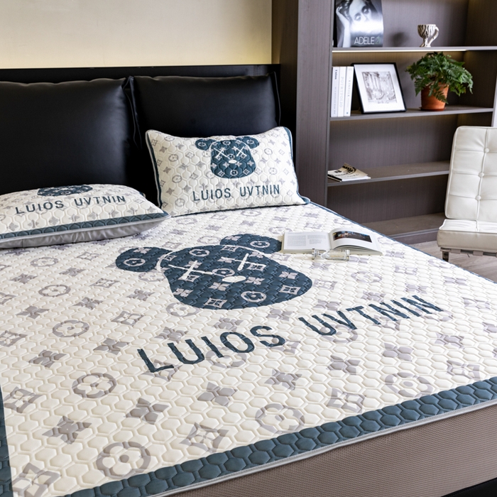 91家纺网 家纺一手货源 找家纺 摩卡（乐趣） 2025新品乳胶凉席 熊头白