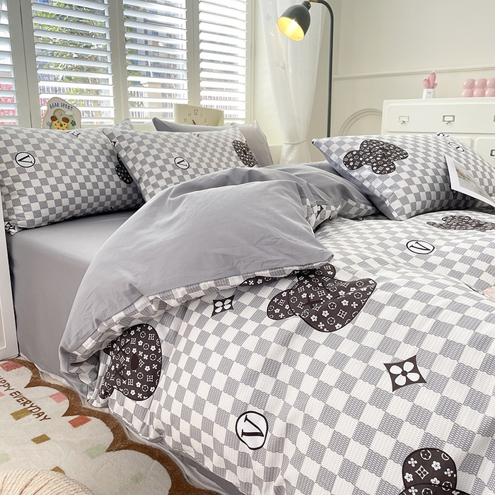 91家纺网 家纺一手货源 找家纺 宜家坊 2025热款全棉四件套学生床三件套单品床单床笠单被套印花小清新卡通碎花纯棉三四件套 巴比熊