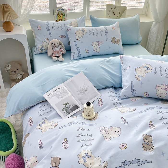 91家纺网 家纺一手货源 找家纺 宜家坊 2025热款全棉四件套学生床三件套单品床单床笠单被套印花小清新卡通碎花纯棉三四件套 爱美的猫