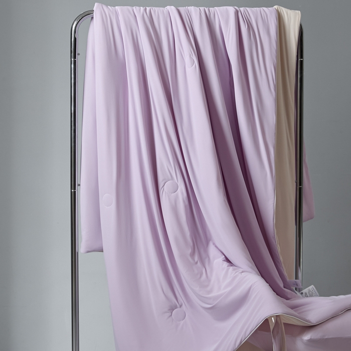 91家纺网 家纺一手货源 找家纺 梦恬佳 2025新款高克重140g凉感丝冰丝仿锦氨夏凉被被子被芯 旷野-星空紫