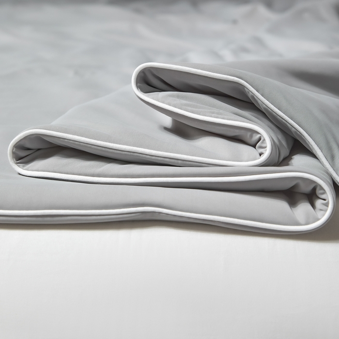 91家纺网 家纺一手货源 找家纺 梦恬佳 2025新款高克重140g凉感丝冰丝仿锦氨夏凉被被子被芯 旷野-星空灰