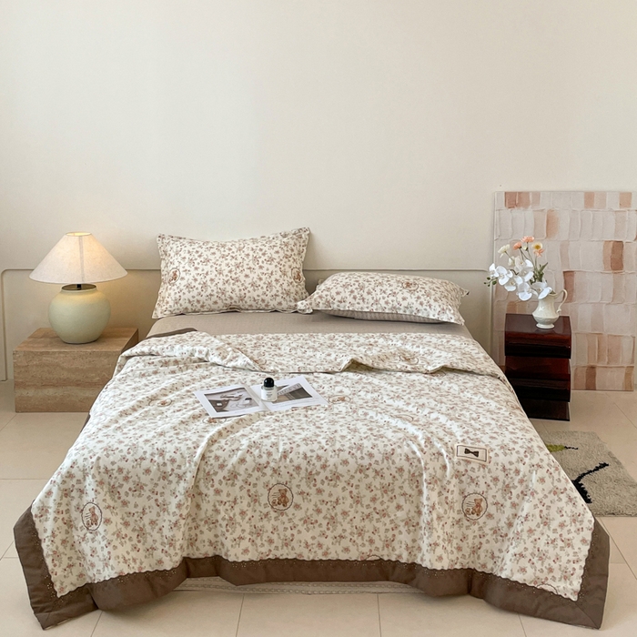 91家纺网 家纺一手货源 找家纺 帕拉美拉 2025新款全棉法式风玉米夏被春秋被玉米被三件套四件套 清茶小熊（米）