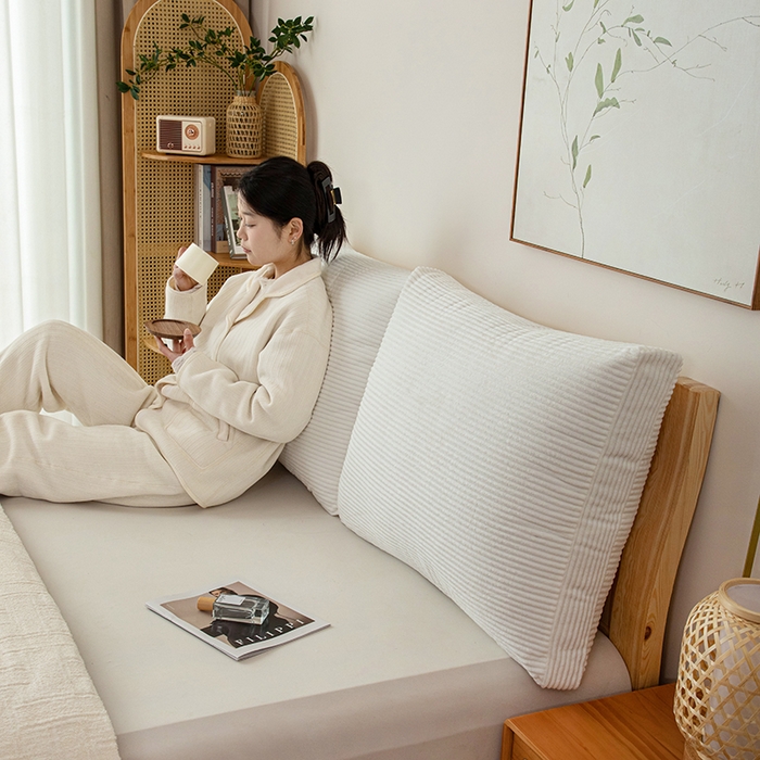 91家纺网 家纺一手货源 找家纺 （总）沐沐家纺 2026新款灯芯绒立体面包枕