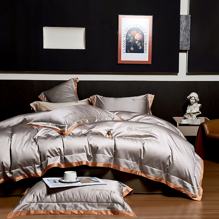 91家纺网 家纺一手货源 找家纺 U品汇 2025新款60支双股120s天丝棉提花莱赛尔纤维刺绣花四件套纯棉全棉凉感丝滑（罗宾） 罗宾-银灰